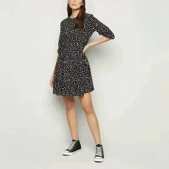 New Look. Black Spot Print Tiered Mini Smock Dress. Size US 2. NWT - Picture 2 of 11